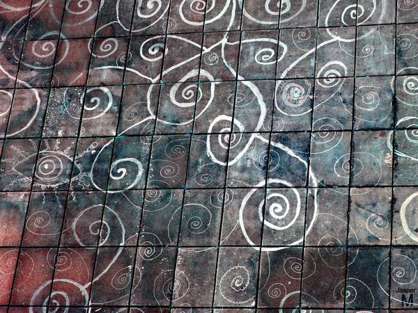 Spiralo organico #1 // 8 x 5 m // malfunctioning pressure washer on dirty tiles // 2013 // 11953 views
