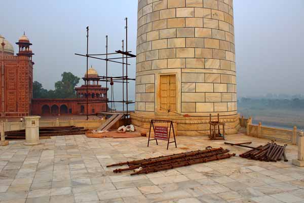 Taj under construction // - // photo // 2019 // 5637 views